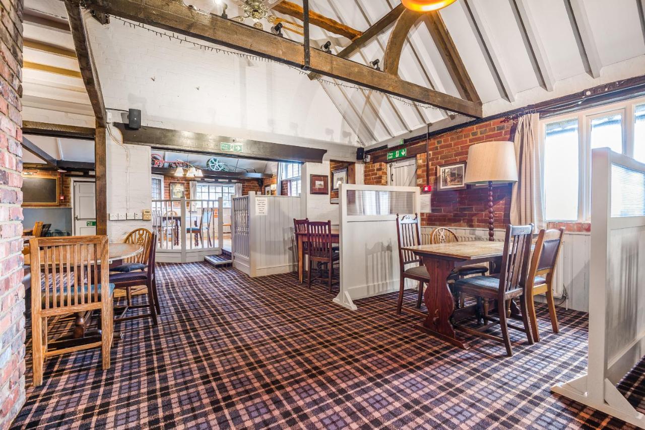 The Walhampton Arms Bed & Breakfast Lymington Ngoại thất bức ảnh